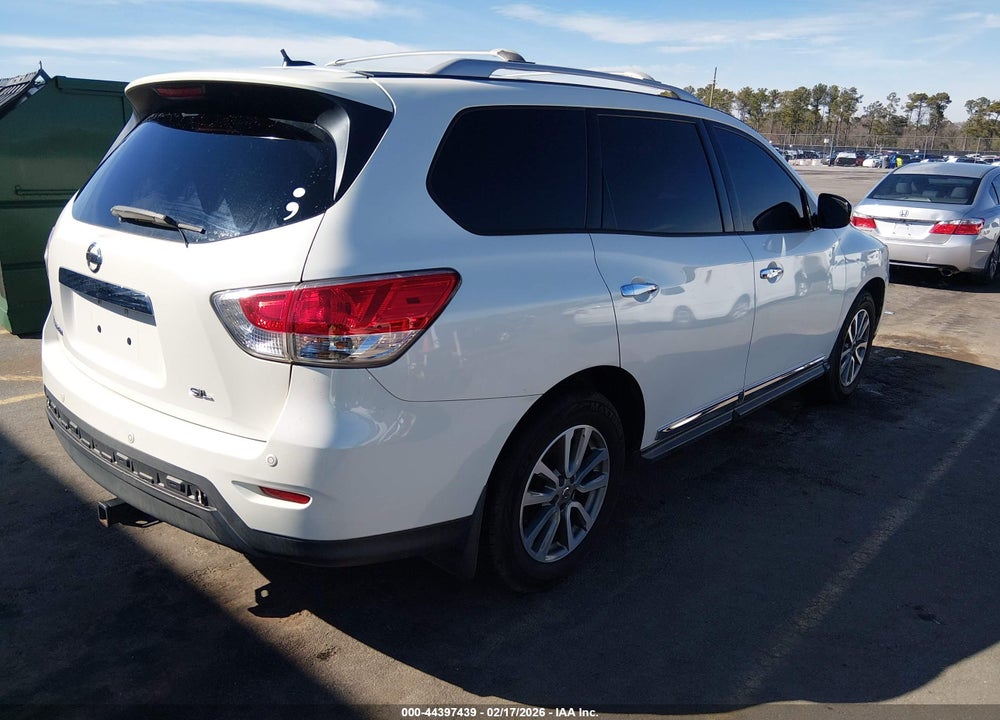 2015 NISSAN PATHFINDER SL VIN: 5N1AR2MN4FC675297