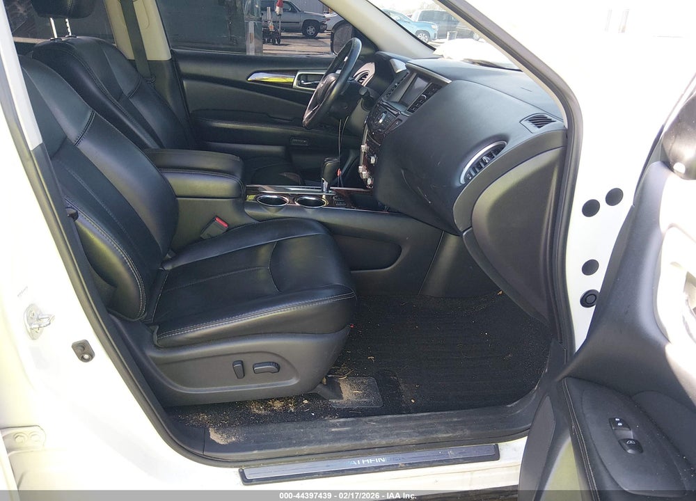 2015 NISSAN PATHFINDER SL VIN: 5N1AR2MN4FC675297
