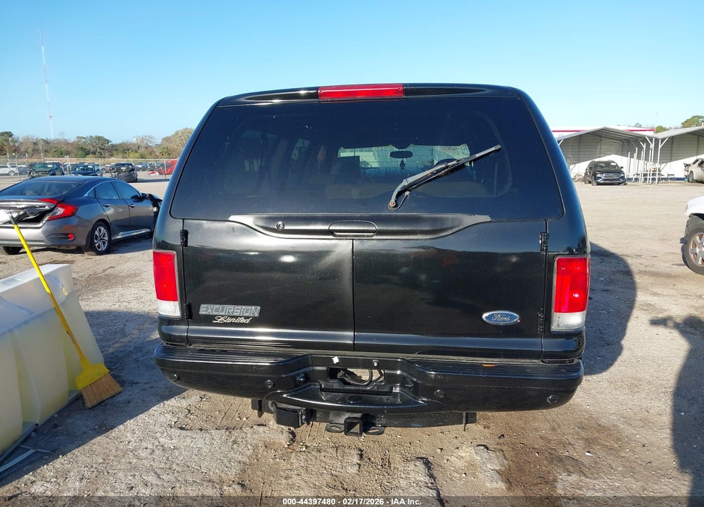 2000 FORD EXCURSION LIMITED VIN: 1FMNU42F9YEE51179