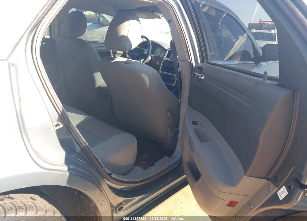 2005 CHRYSLER 300 VIN: 2C3JA43R45H652274