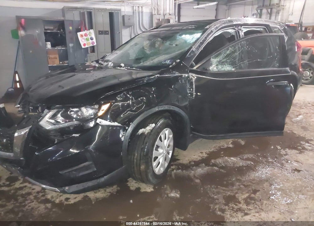 2019 NISSAN ROGUE S VIN: 5N1AT2MV1KC810120