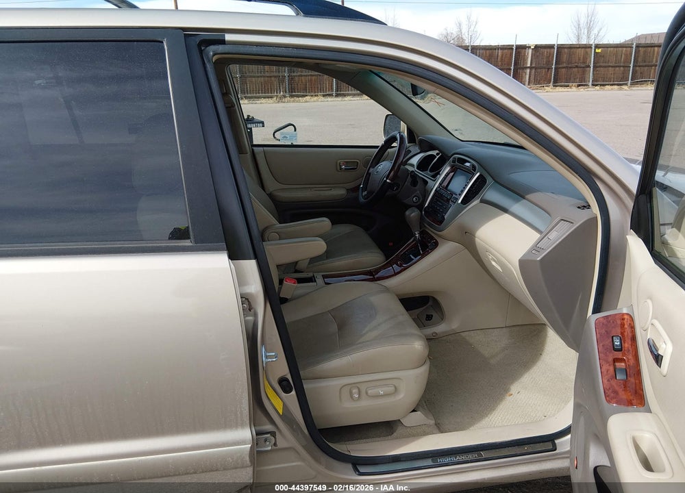 2007 TOYOTA HIGHLANDER HYBRID LIMITED V6 VIN: JTEEW21A370045706
