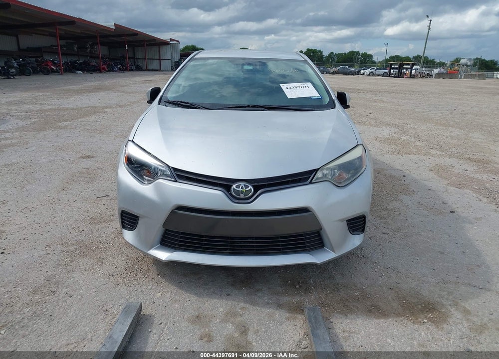 2015 TOYOTA COROLLA LE VIN: 5YFBURHE1FP282049