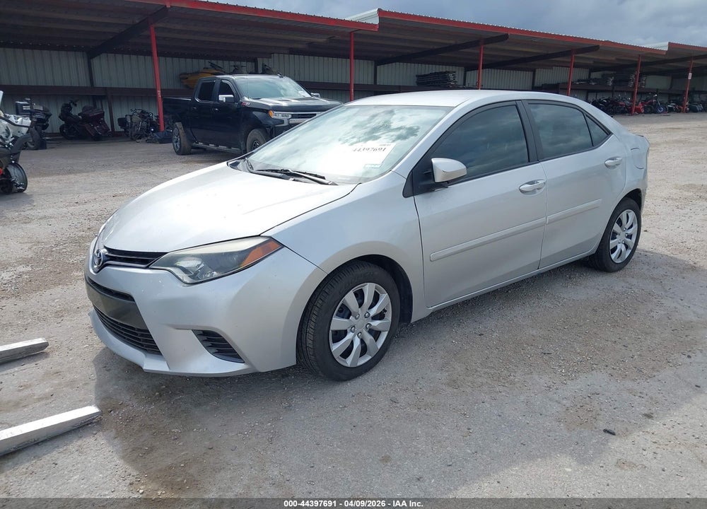2015 TOYOTA COROLLA LE VIN: 5YFBURHE1FP282049