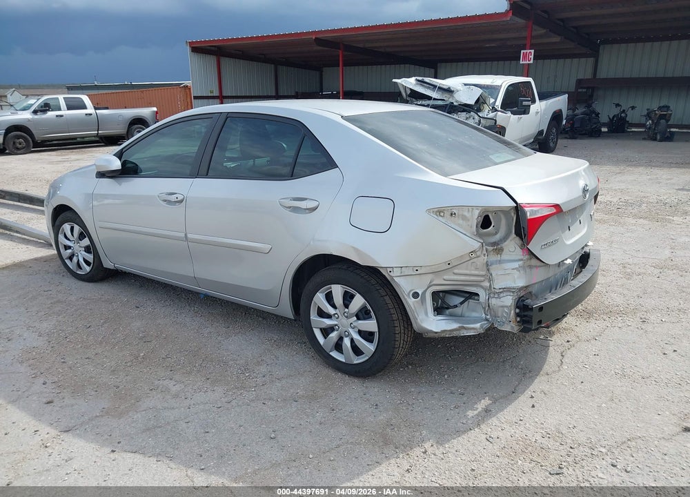2015 TOYOTA COROLLA LE VIN: 5YFBURHE1FP282049
