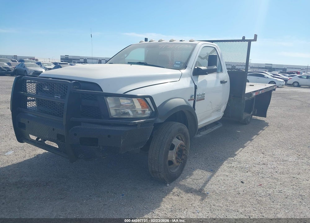 2018 RAM 5500 CHASSIS TRADESMAN/SLT VIN: 3C7WRNBLXJG233615