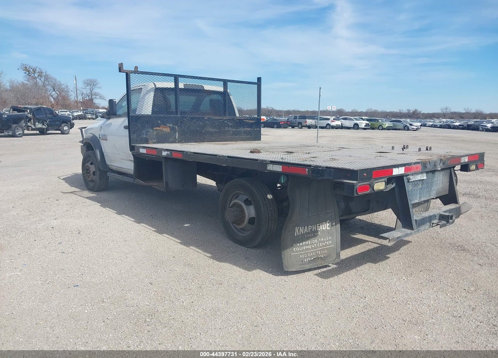 2018 RAM 5500 CHASSIS TRADESMAN/SLT VIN: 3C7WRNBLXJG233615