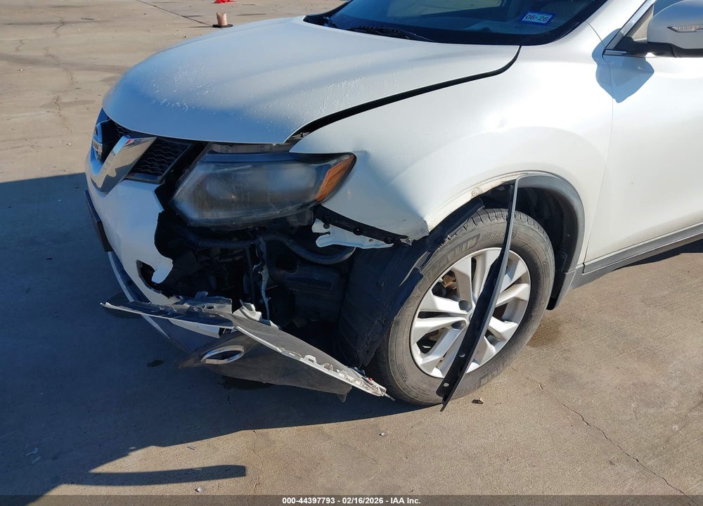2015 NISSAN ROGUE SV VIN: 5N1AT2MT4FC919272