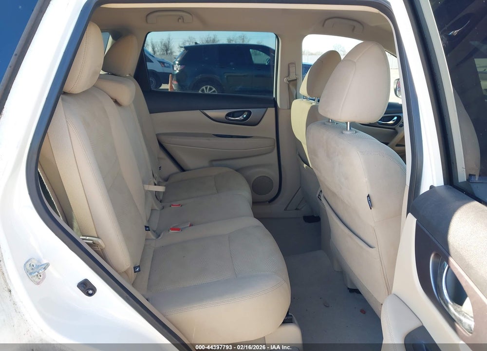 2015 NISSAN ROGUE SV VIN: 5N1AT2MT4FC919272