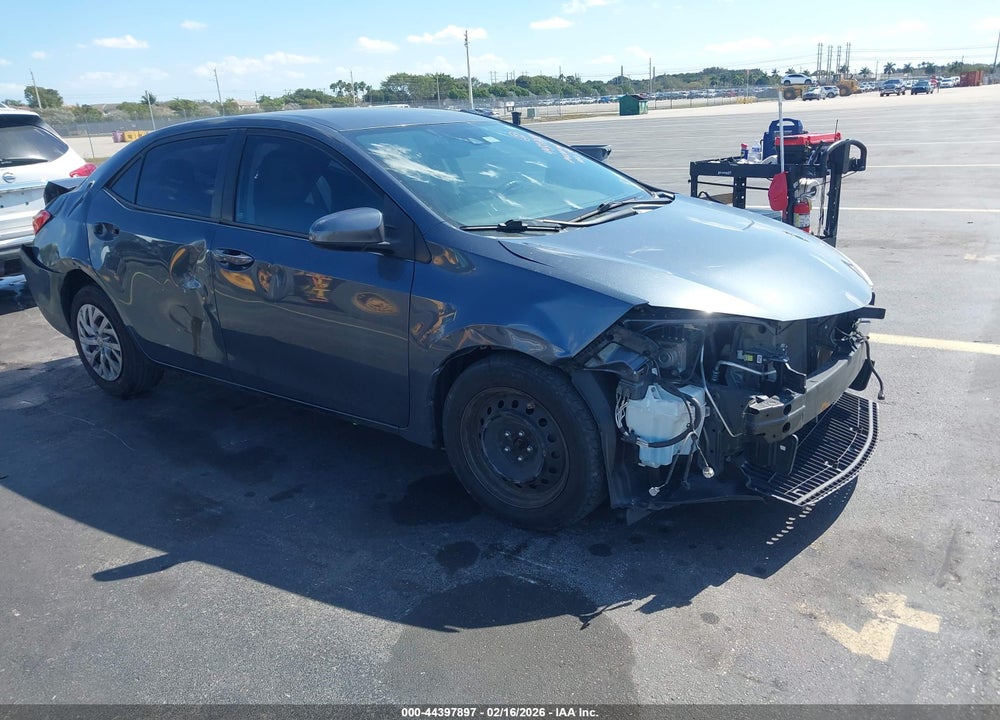 2017 TOYOTA COROLLA LE VIN: 2T1BURHE2HC828604