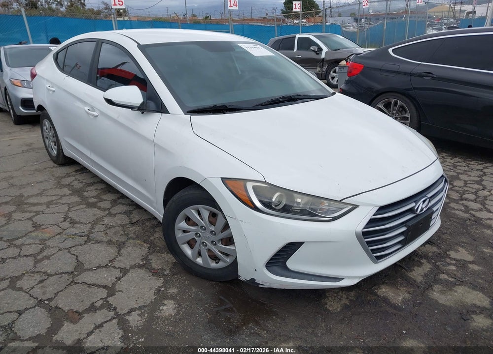 2017 HYUNDAI ELANTRA SE VIN: 5NPD84LFXHH025567