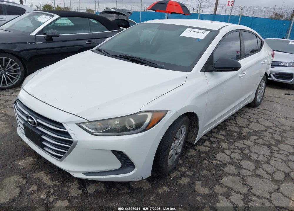 2017 HYUNDAI ELANTRA SE VIN: 5NPD84LFXHH025567