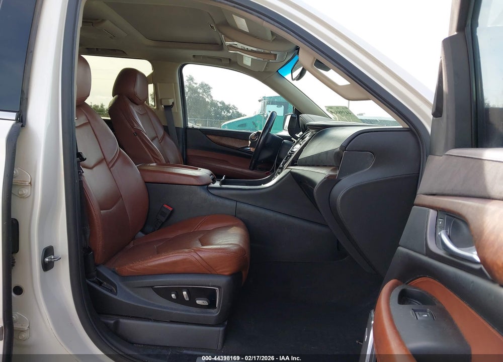 2015 CADILLAC ESCALADE ESV PREMIUM VIN: 1GYS4JKJXFR264835