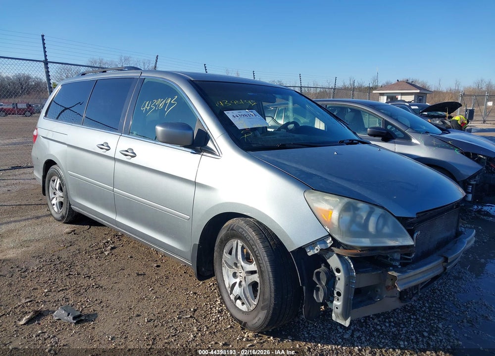 2005 HONDA ODYSSEY EX-L VIN: 5FNRL38695B037629