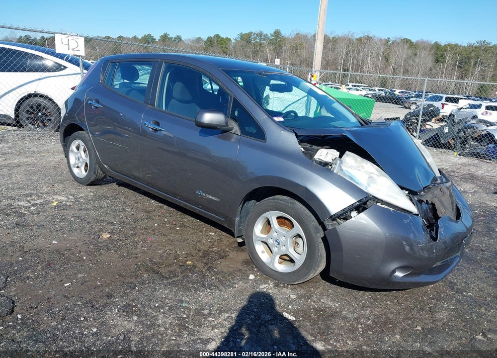 2014 NISSAN LEAF SV VIN: 1N4AZ0CP7EC339384