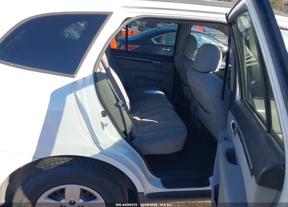2009 HYUNDAI SANTA FE GLS VIN: 5NMSG73D09H247477