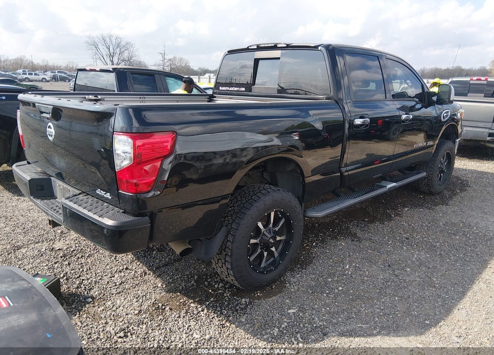 2017 NISSAN TITAN XD SL DIESEL VIN: 1N6BA1F42HN555534