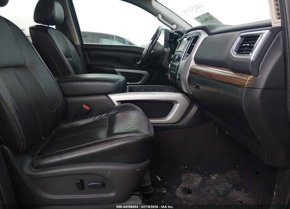 2017 NISSAN TITAN XD SL DIESEL VIN: 1N6BA1F42HN555534