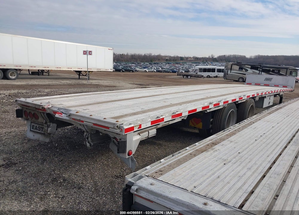 2019 EAST MANUFACTURING VIN: 1E1L5Z283KR059115