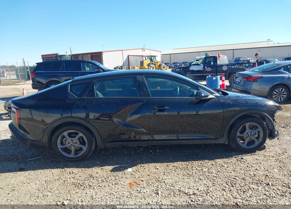 2025 KIA K4 LXS VIN: 3KPFT4DE4SE148810