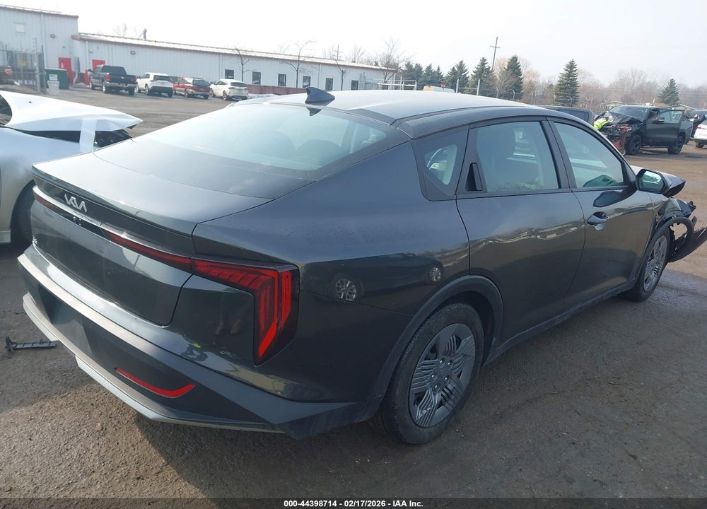 2025 KIA K4 LX VIN: 3KPFT4DE7SE037054