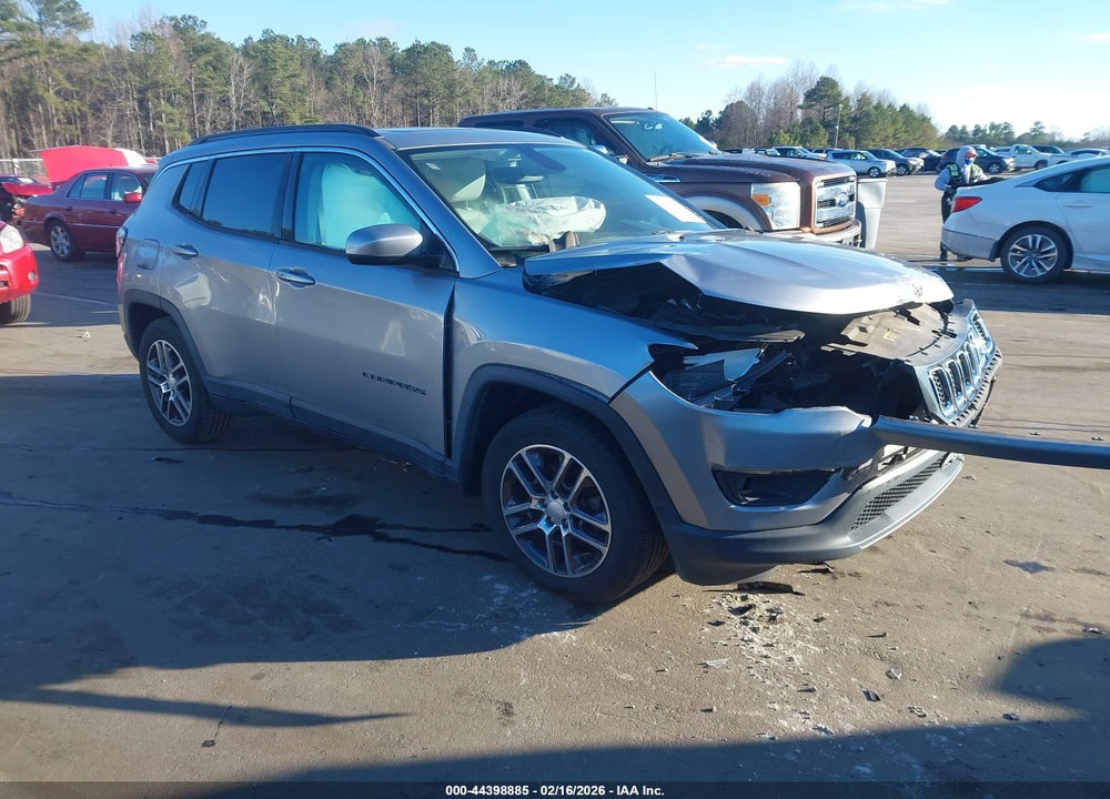 2019 JEEP COMPASS SUN AND WHEEL FWD VIN: 3C4NJCBB5KT652444