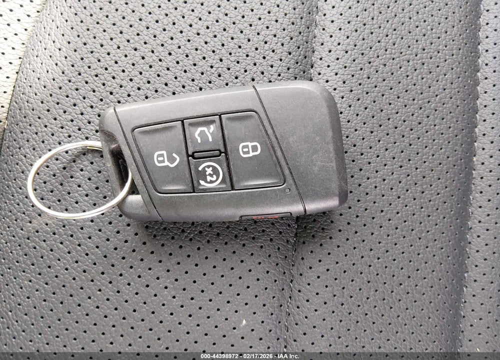 2024 VOLKSWAGEN TAOS 1.5T SEL VIN: 3VV4X7B28RM089350