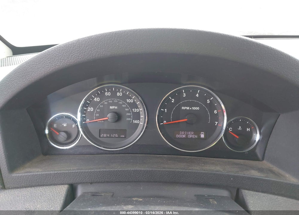 2008 JEEP GRAND CHEROKEE LAREDO VIN: 1J8HR48N18C204874