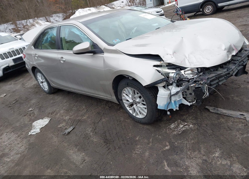 2016 TOYOTA CAMRY LE VIN: 4T1BF1FK4GU205504