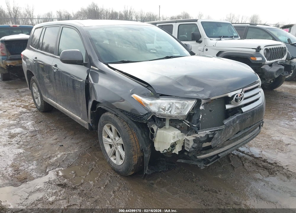 2013 TOYOTA HIGHLANDER BASE V6 VIN: 5TDBK3EH2DS207799