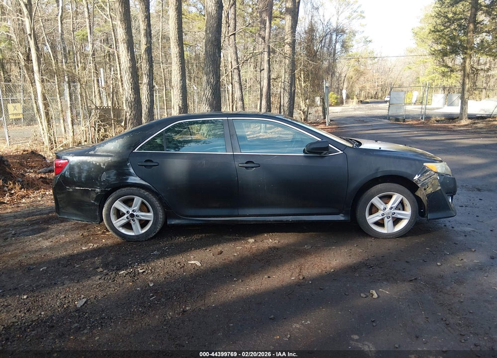 2014 TOYOTA CAMRY SE VIN: 4T1BF1FK0EU403221