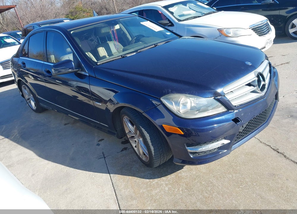 2012 MERCEDES-BENZ C 250 LUXURY/SPORT VIN: WDDGF4HB3CR223200