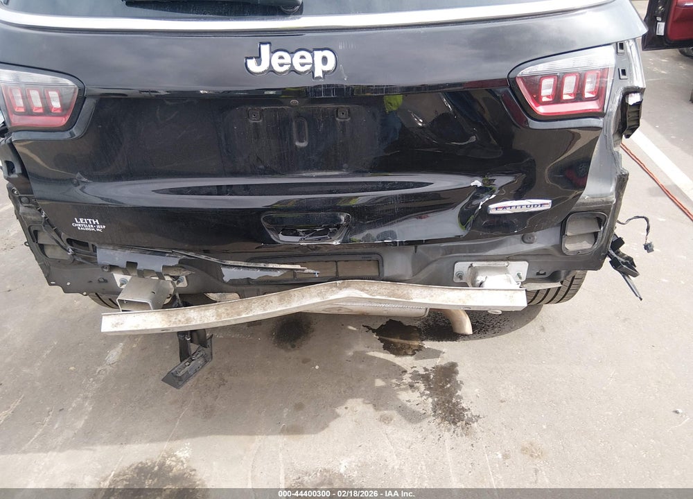 2019 JEEP COMPASS SUN AND WHEEL FWD VIN: 3C4NJCBB7KT652445