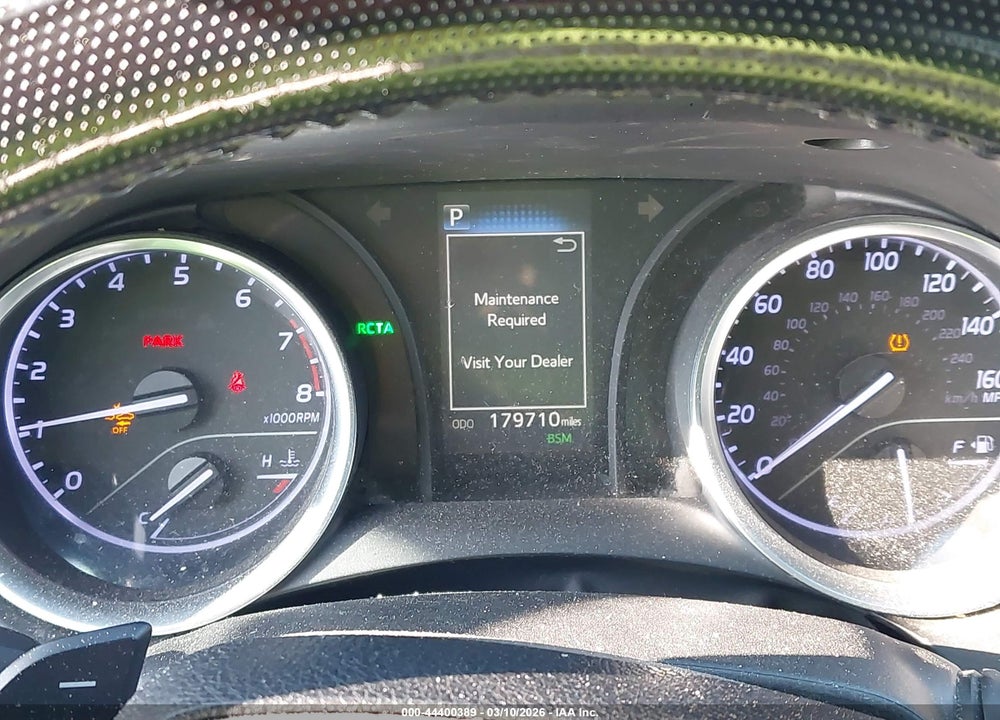 2018 TOYOTA CAMRY SE VIN: 4T1B11HK2JU602180