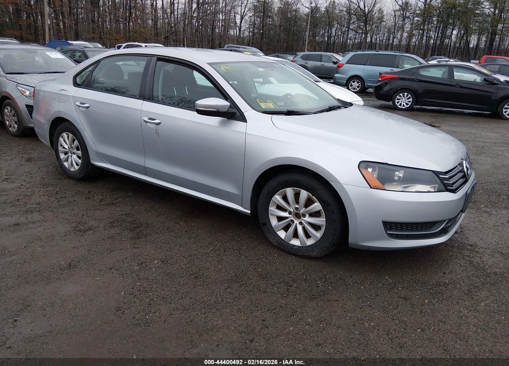 2013 VOLKSWAGEN PASSAT S VIN: 1VWAP7A39DC059258