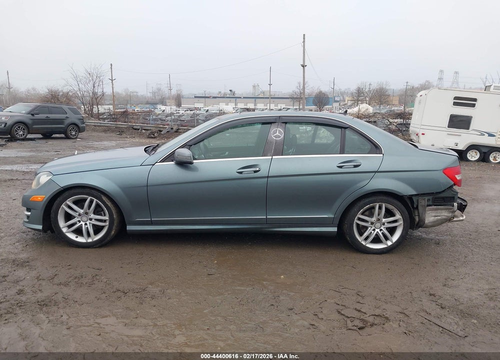 2012 MERCEDES-BENZ C 300 SPORT 4MATIC VIN: WDDGF8BB9CF913941