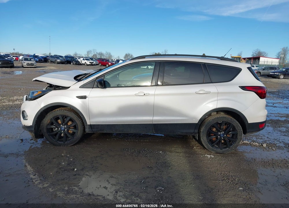2019 FORD ESCAPE SE VIN: 1FMCU9GD6KUC23682