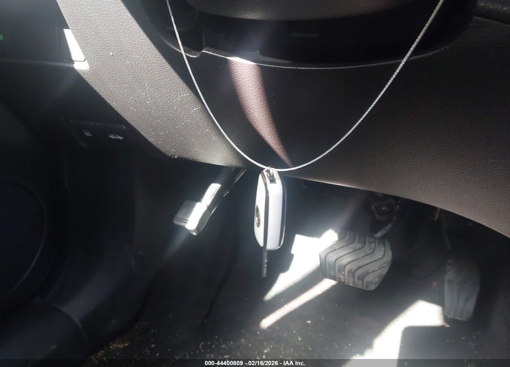 2015 NISSAN ROGUE S VIN: 5N1AT2MT6FC858037