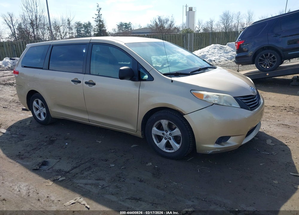 2011 TOYOTA SIENNA BASE V6 VIN: 5TDZK3DC1BS030244