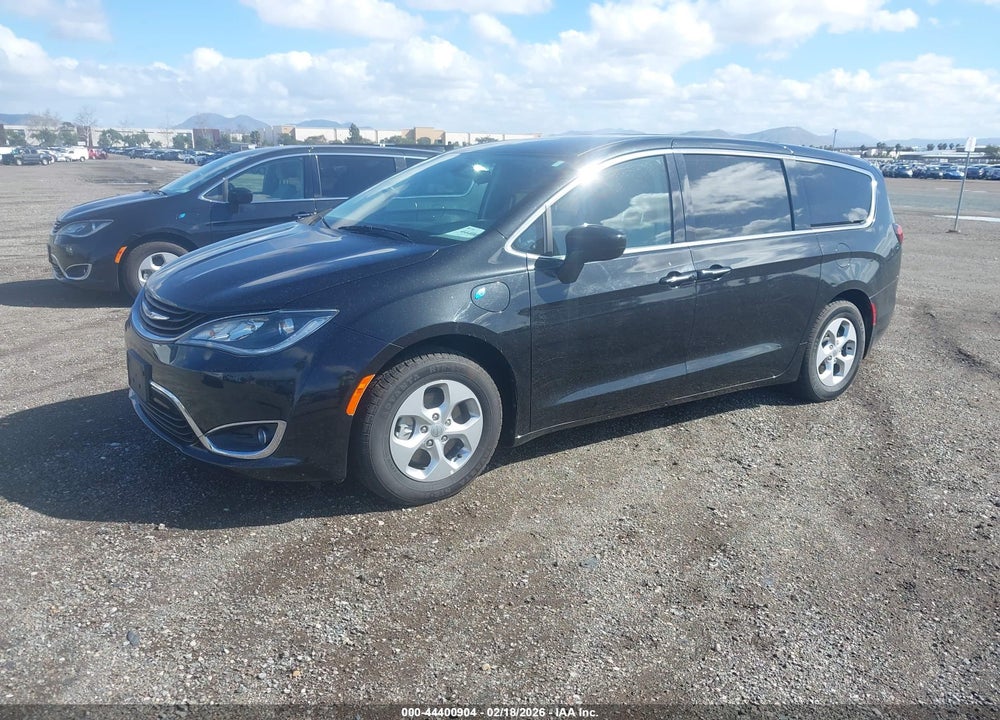 2018 CHRYSLER PACIFICA HYBRID TOURING PLUS VIN: 2C4RC1H78JR332975