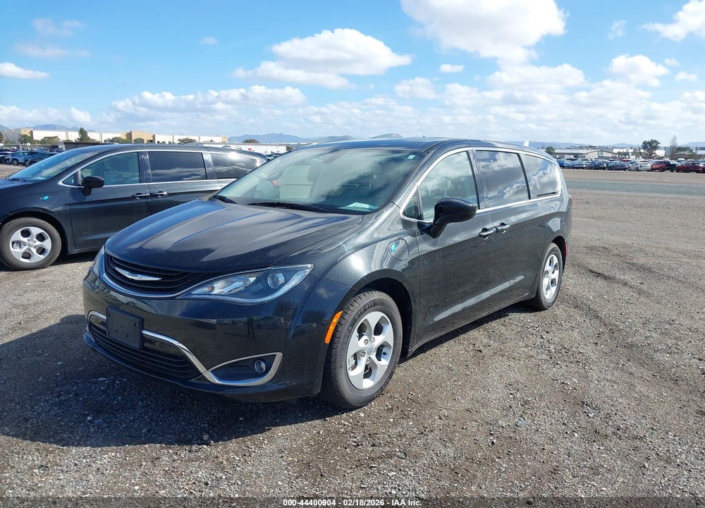 2018 CHRYSLER PACIFICA HYBRID TOURING PLUS VIN: 2C4RC1H78JR332975