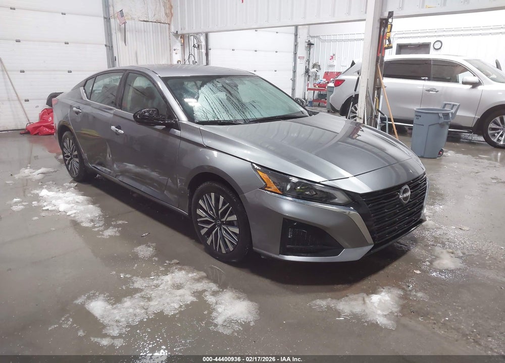 2024 NISSAN ALTIMA SV FWD VIN: 1N4BL4DV6RN385387