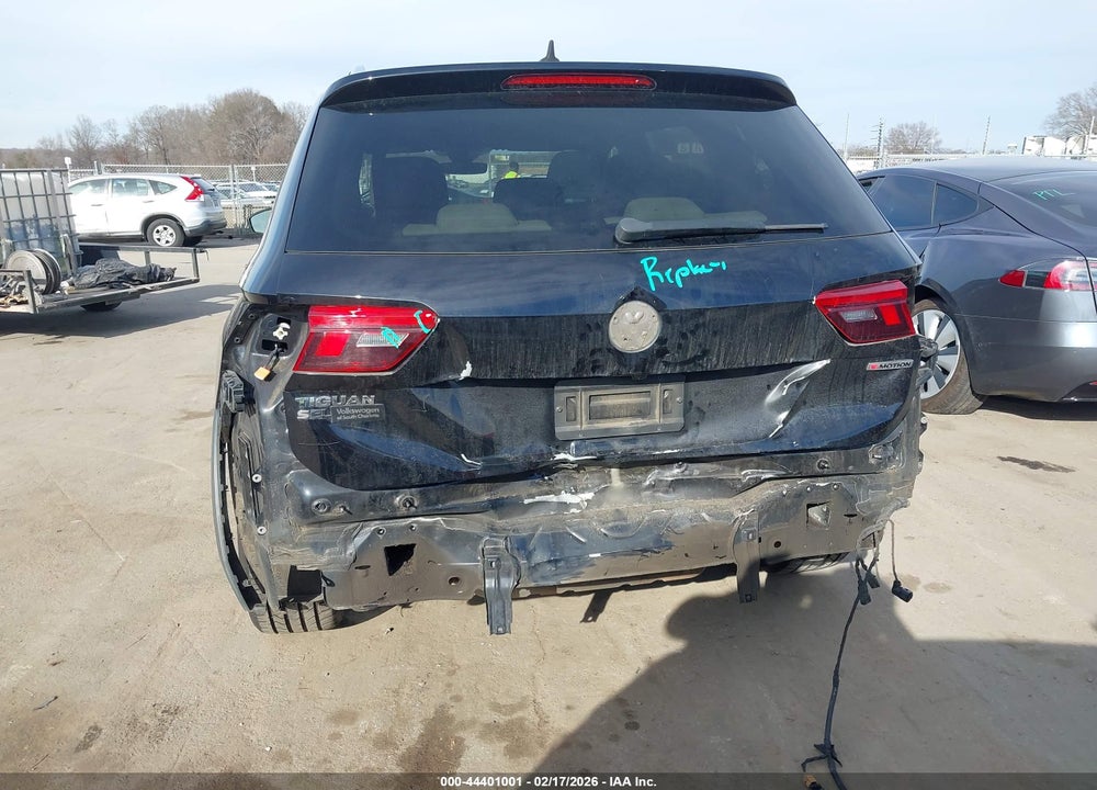 2019 VOLKSWAGEN TIGUAN 2.0T SEL PREMIUM/2.0T SEL PREMIUM R-LINE VIN: 3VV4B7AX9KM114399