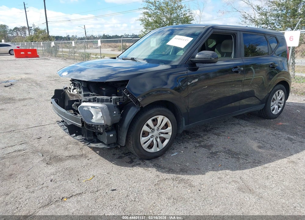 2020 KIA SOUL LX VIN: KNDJ23AUXL7045587