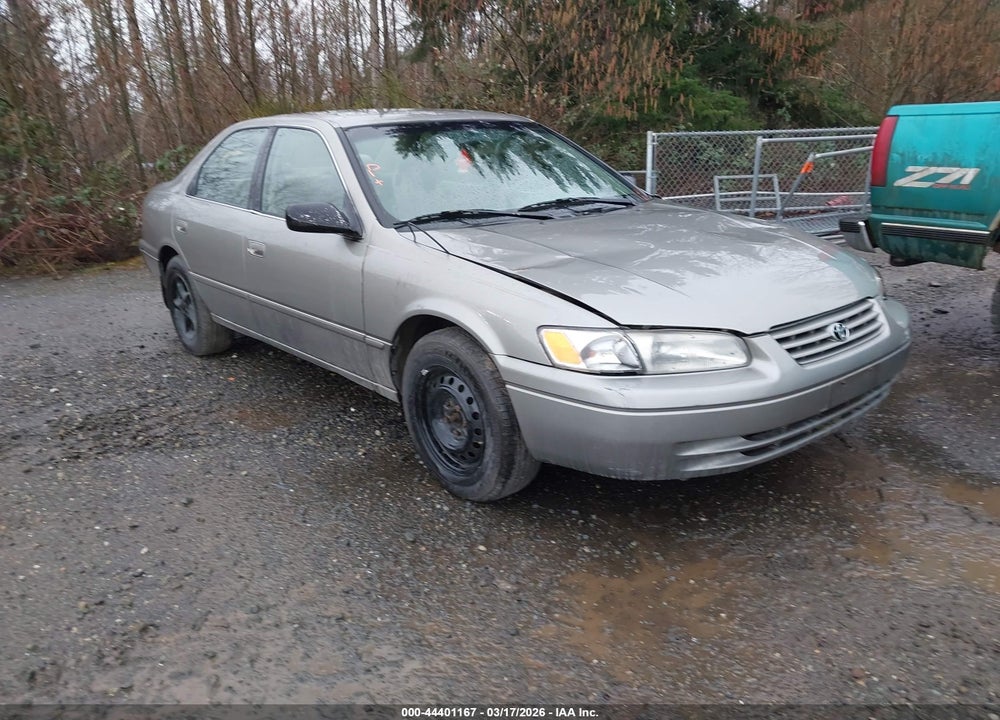 1997 TOYOTA CAMRY LE VIN: JT2BG22K1V0054292