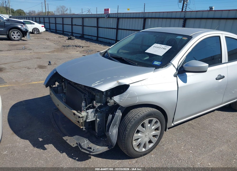 2018 NISSAN VERSA 1.6 S+ VIN: 3N1CN7AP3JL868326