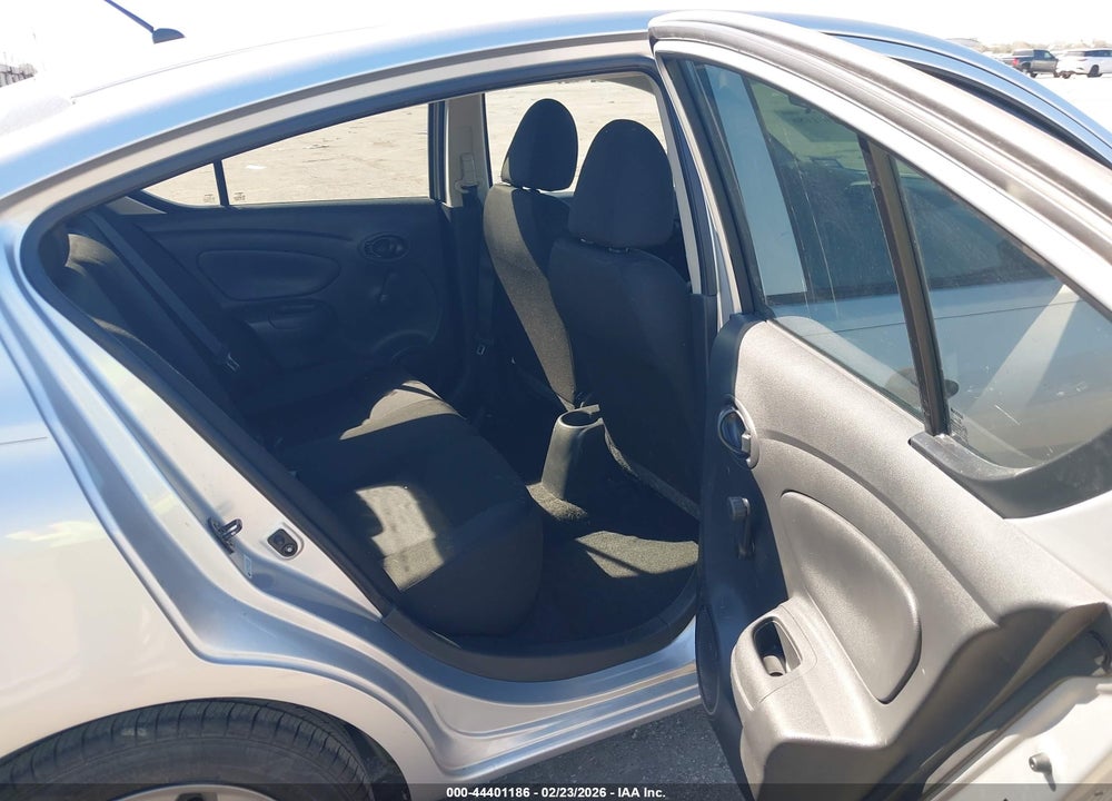2018 NISSAN VERSA 1.6 S+ VIN: 3N1CN7AP3JL868326
