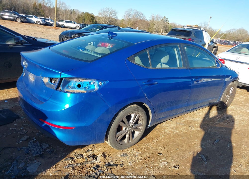 2017 HYUNDAI ELANTRA SE VIN: KMHD84LF4HU208559
