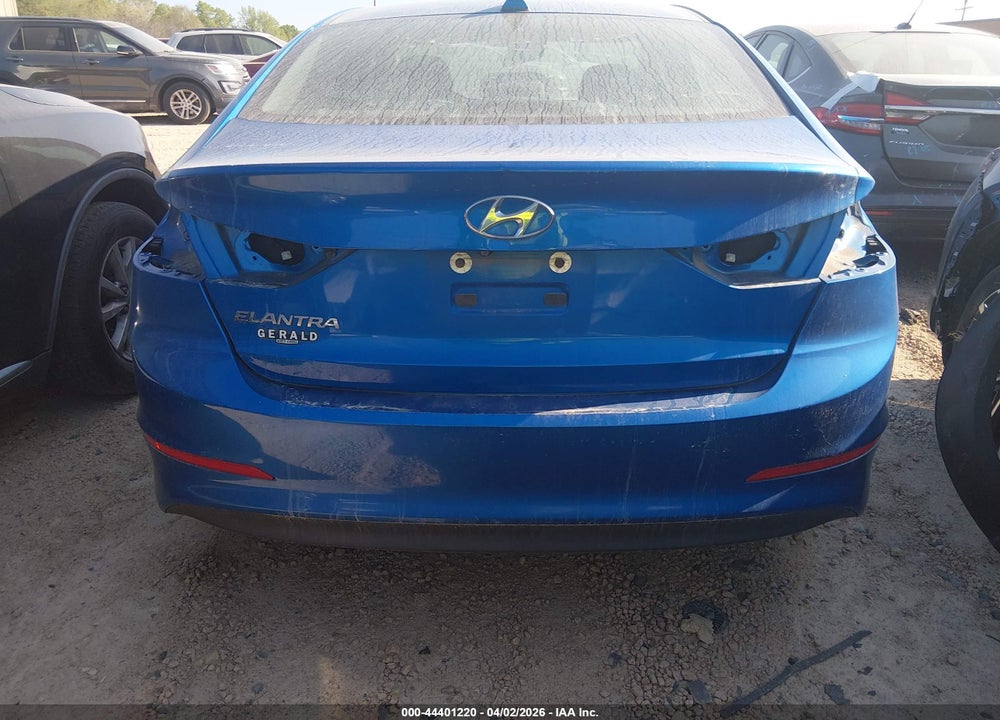 2017 HYUNDAI ELANTRA SE VIN: KMHD84LF4HU208559