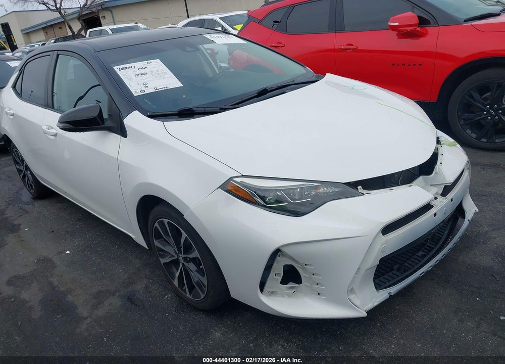 2018 TOYOTA COROLLA SE VIN: 5YFBURHEXJP777861